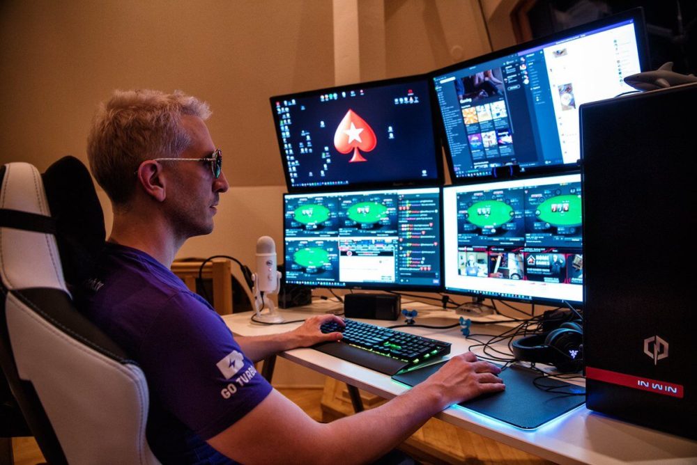 Online-Poker-player-scaled.jpg