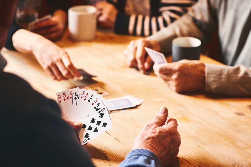 easy 3 person card games